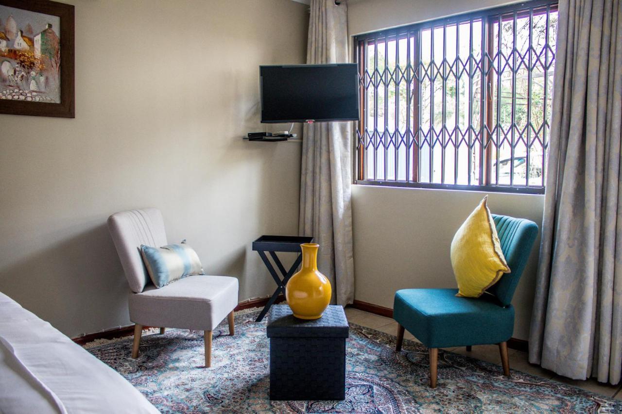 Pro Active Guest House Pretoria-Noord Esterno foto