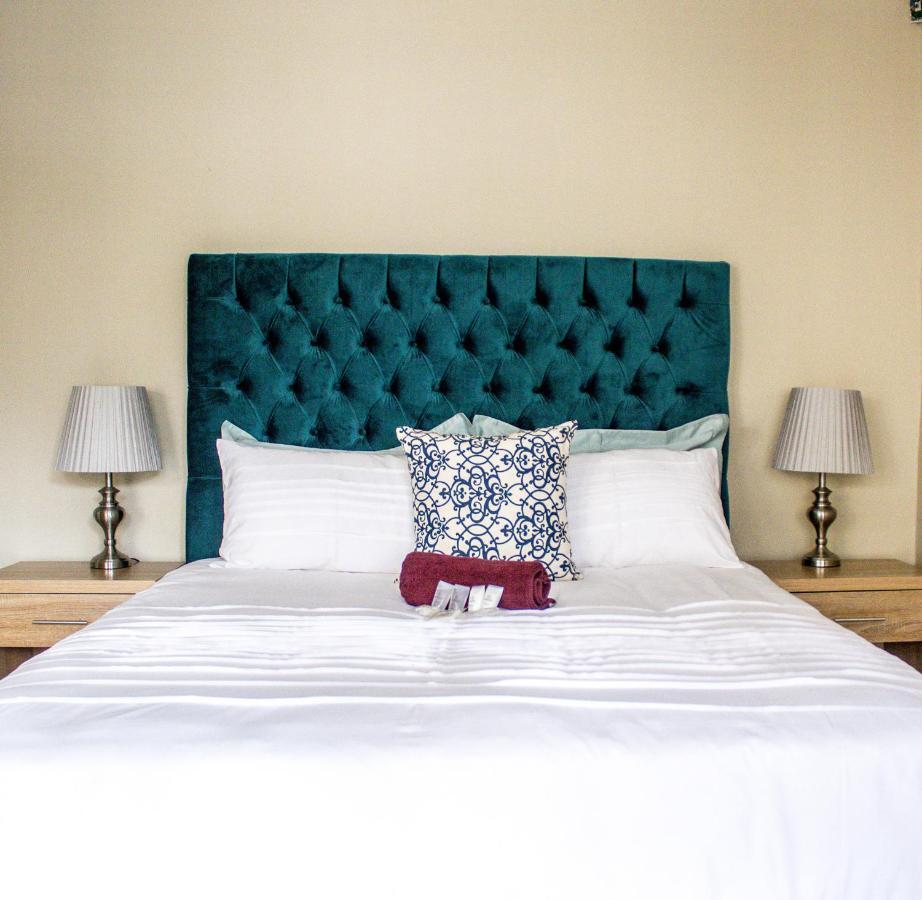 Pro Active Guest House Pretoria-Noord Esterno foto